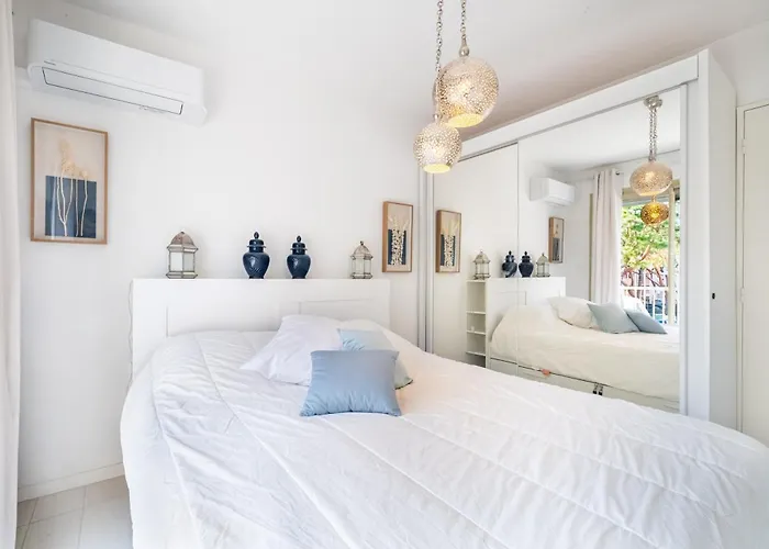 Miramar 2eme Ab002 公寓