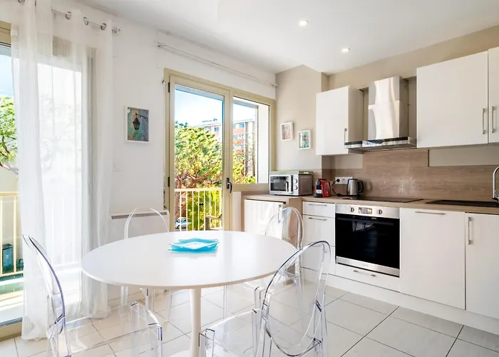 Apartment Miramar 2eme Ab002 *