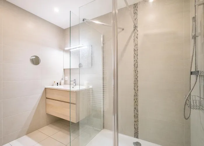 Miramar 2eme Ab002 * Cagnes-sur-Mer